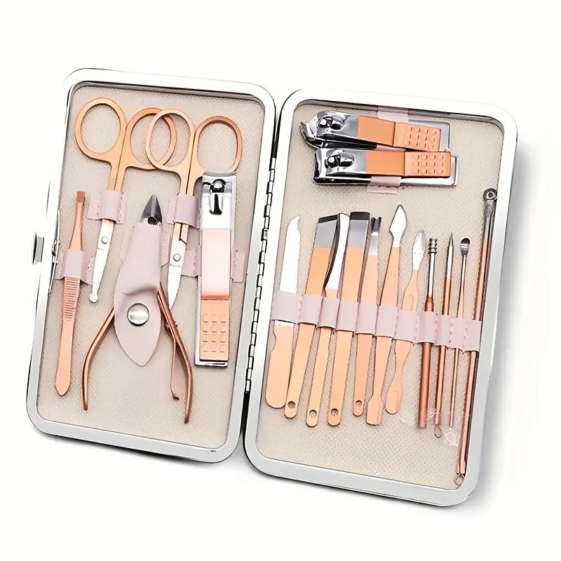 18 Piece Manicure Set